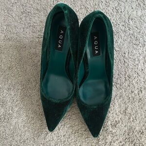 Velvet Green Aqua Pumps